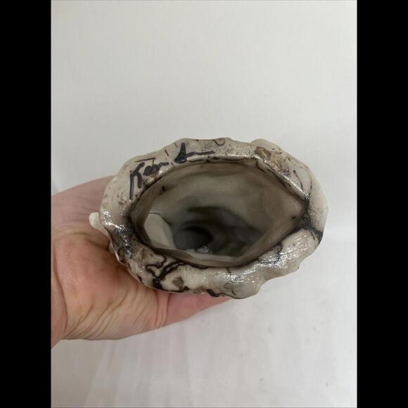 NAVAJO HORSEHAIR POTTERY NATIVE WOMAN SIGNED W Turquoise Stone - Vail Inspired - Picture 6 of 8